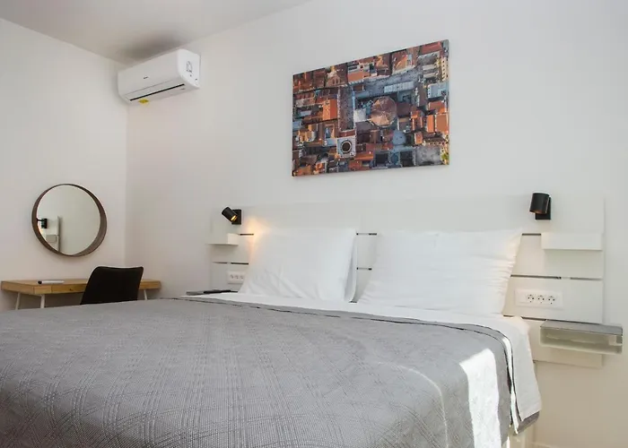 Your Own Apartamento *
