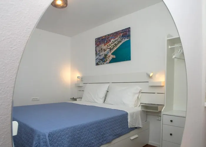 Your Own Apartman