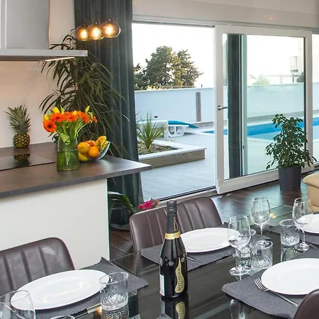 Your Own Apartment Split