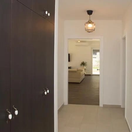 Apartment Your Own *